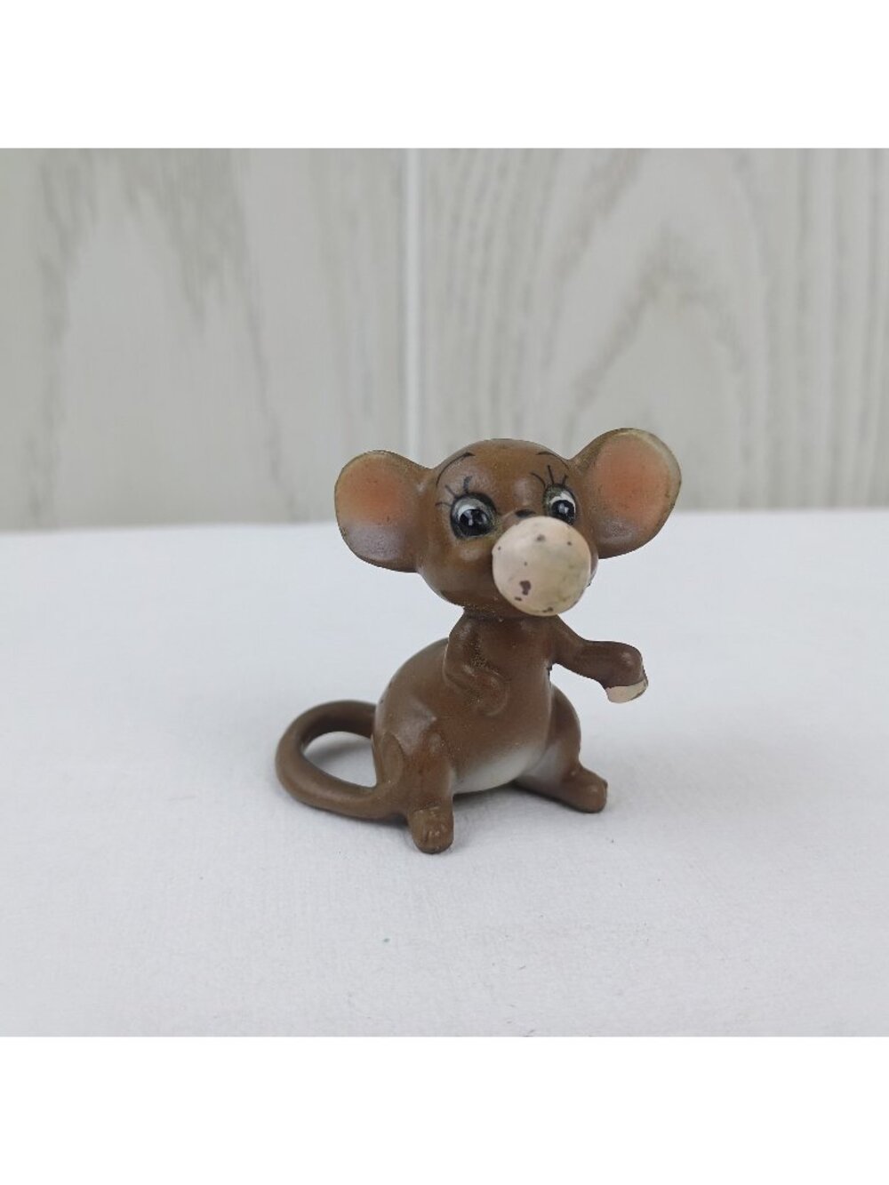 Vintage brown standing Mouse Original Blowing Bubble Gum Porcelain Japan